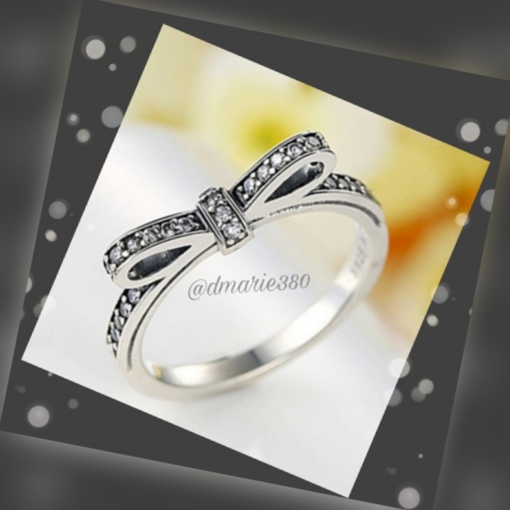 925 Sterling Silver Bowknot ring w/Crystal stones